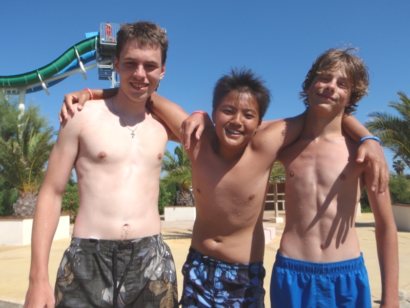 Village Camps International Summer Camp Ard&egrave;che, France 2019-07-26 https://www.villagecamps.com/journals_admin/images/20-10-Nik, Ryo and Kristian.jpg